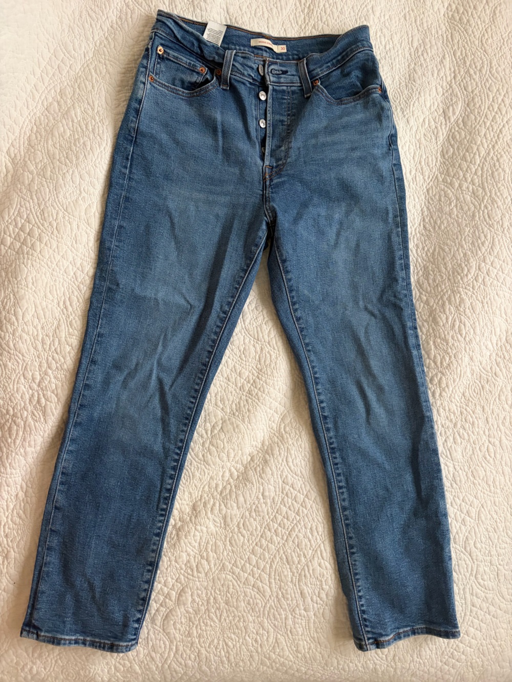 Levi's Women's Wedgie Straight Leg Jeans in Medium Blue